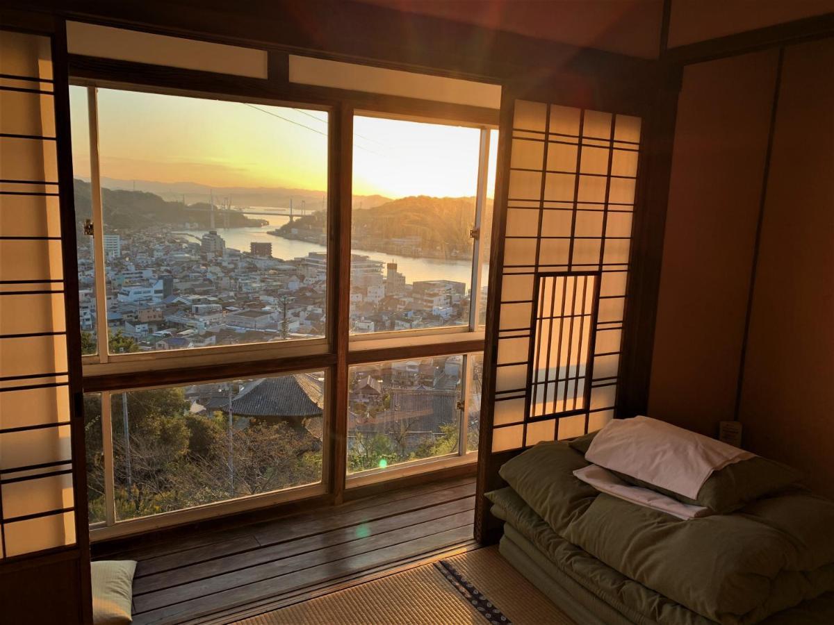 Onomichi Guest House Miharashi-Tei Экстерьер фото