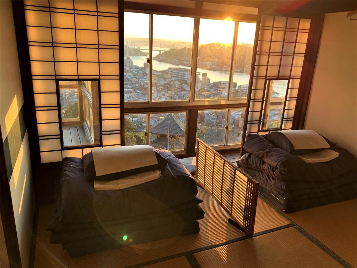 Onomichi Guest House Miharashi-Tei Экстерьер фото