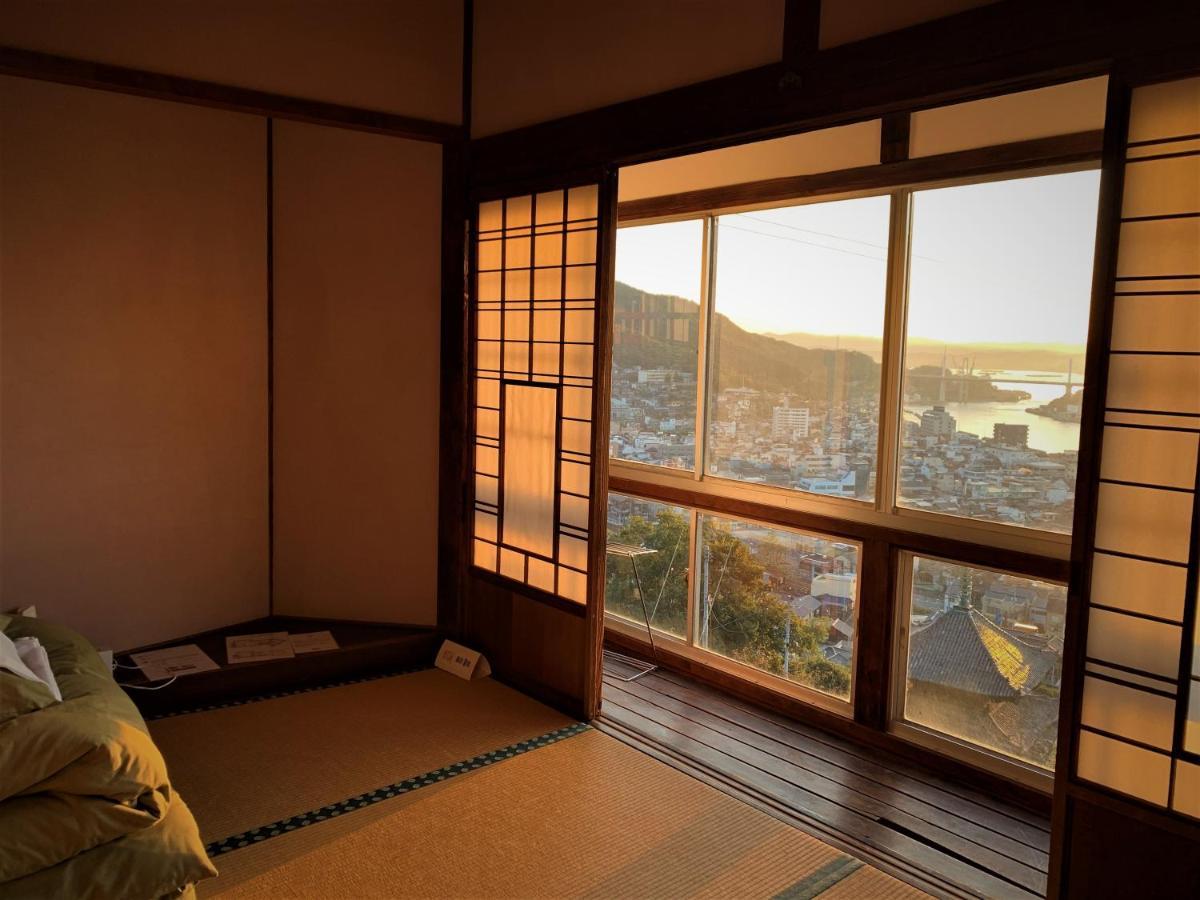 Onomichi Guest House Miharashi-Tei Экстерьер фото