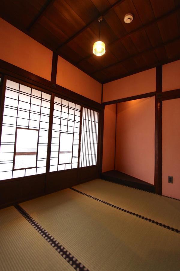 Onomichi Guest House Miharashi-Tei Экстерьер фото