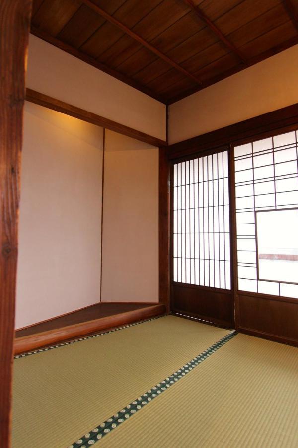 Onomichi Guest House Miharashi-Tei Экстерьер фото