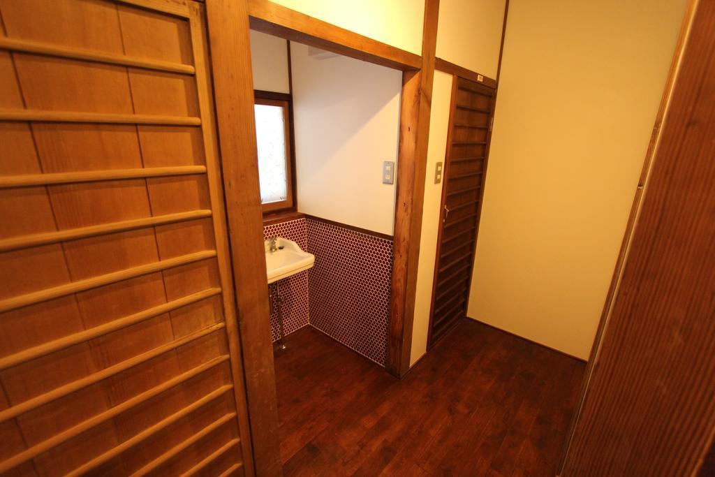 Onomichi Guest House Miharashi-Tei Экстерьер фото