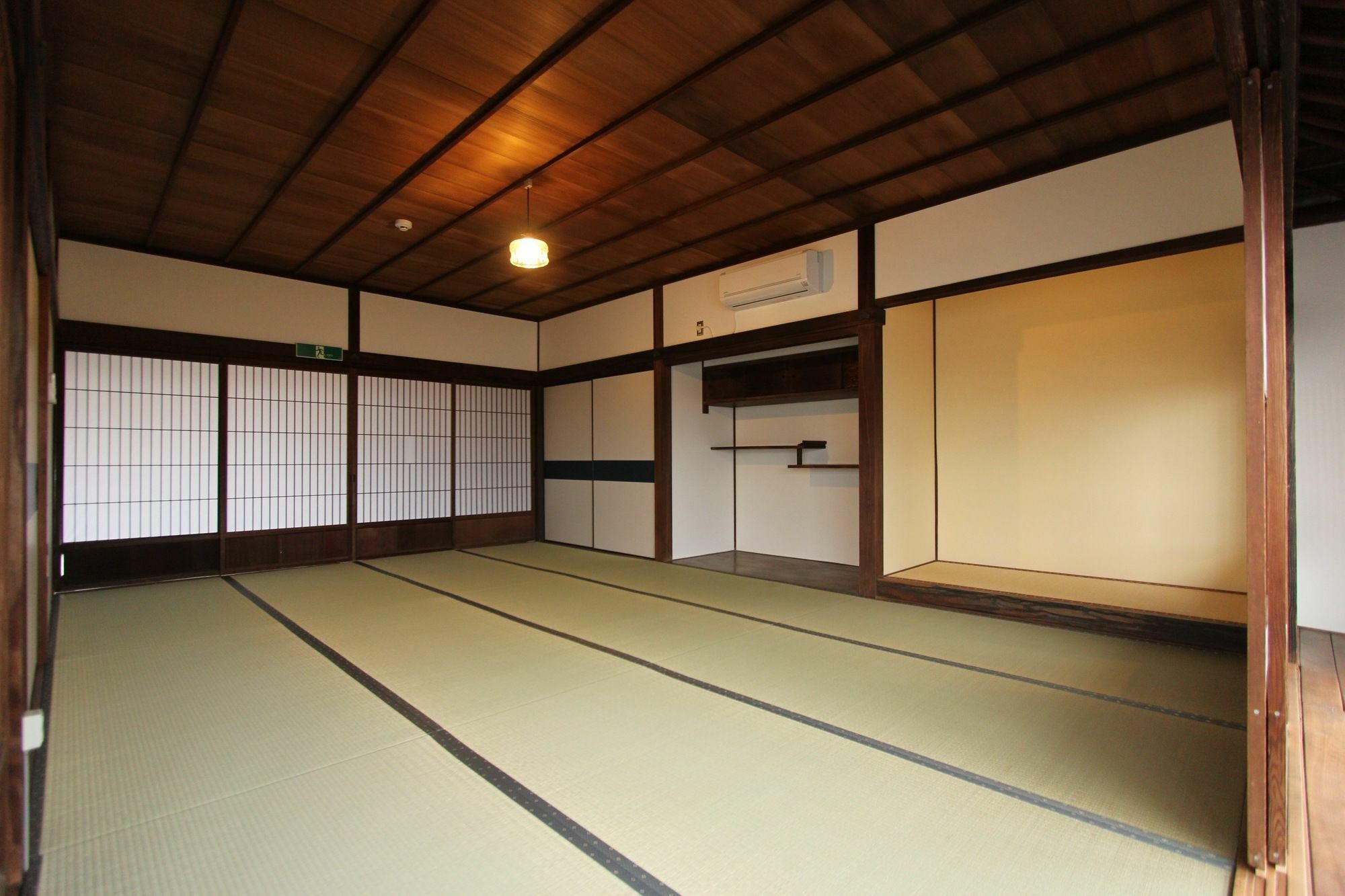 Onomichi Guest House Miharashi-Tei Экстерьер фото