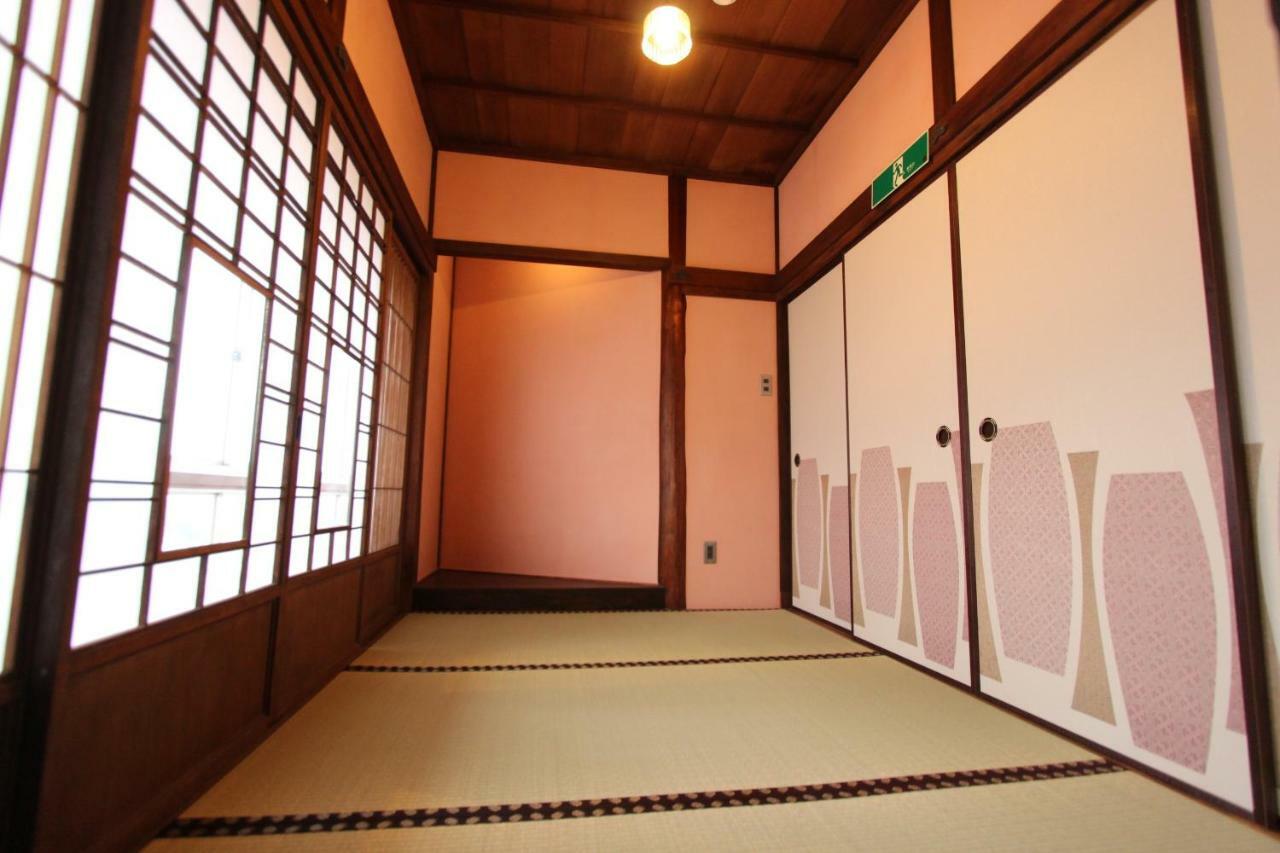 Onomichi Guest House Miharashi-Tei Экстерьер фото